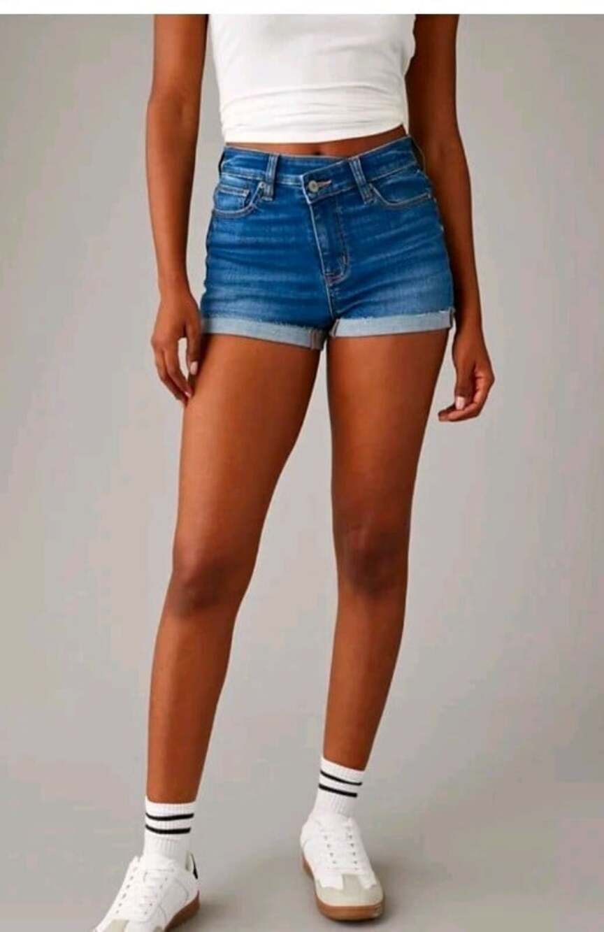 American Eagle Next Level High-Waisted Denim Shorts Cuffed Pocket Blue 8 stretch